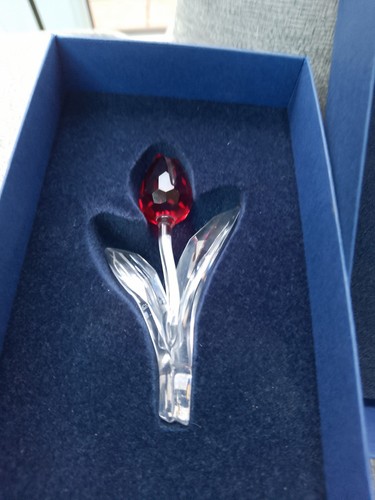Swarovski crystal red tulip - red,