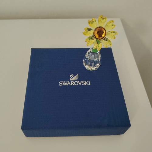 Swarovski crystal flower - crystal,